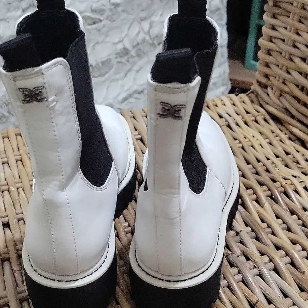 Sam Edelman White Chelsea Ankle Boots, Black Elastic Panels, Womens 7.5